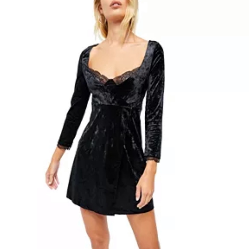 Free people Kay velvet mini in black